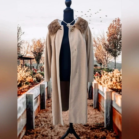 Vintage Jackets & Blazers - Mid-Century Wool Coat with Real Mink Fur Collar- Trench coat overcoat union-made